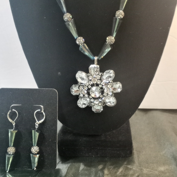Handmade Crystal, Pave, Rhinestone Necklace set - Picture 1 of 1